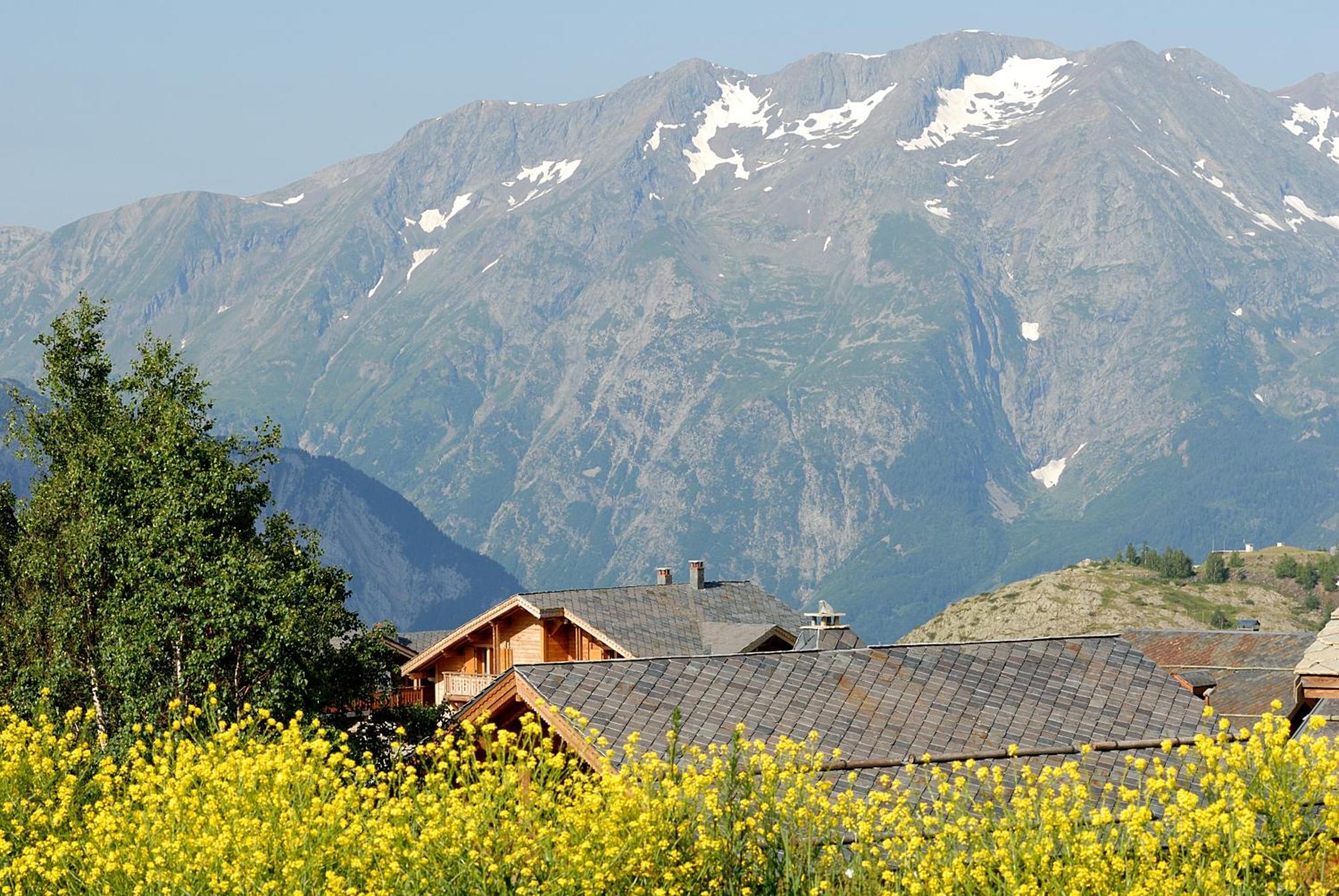 Madame Vacances Les Chalets De L'Altiport Alpe d'Huez Bagian luar foto