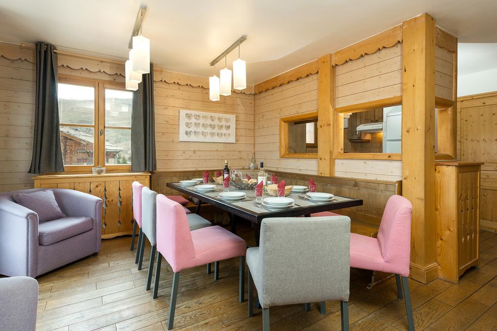 Madame Vacances Les Chalets De L'Altiport Alpe d'Huez Bagian luar foto