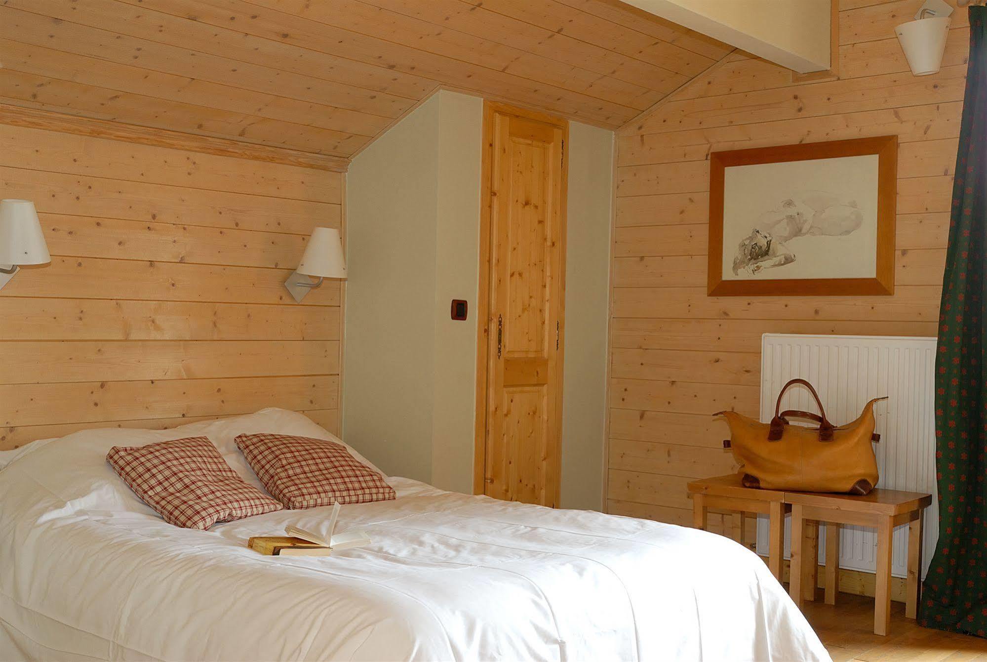 Madame Vacances Les Chalets De L'Altiport Alpe d'Huez Bagian luar foto